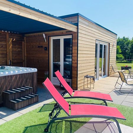 Mini Love Room Jacuzzi Privatif Urimenil 外观 照片
