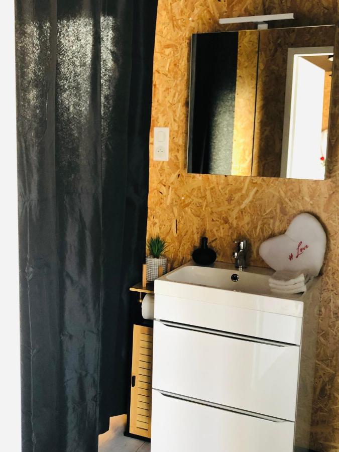 Mini Love Room Jacuzzi Privatif Urimenil 外观 照片
